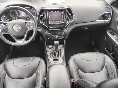 Used 2019 Jeep Cherokee Limited AWD/4WD image 10