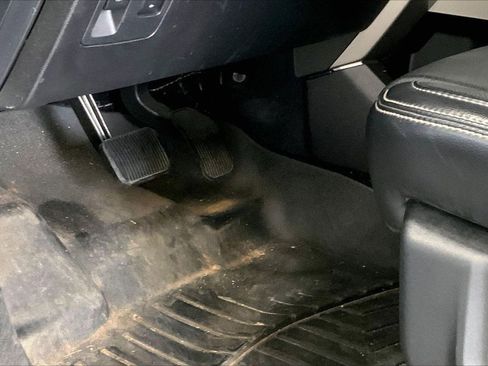 Used 2019 Ford F150 Lariat AWD/4WD image 22