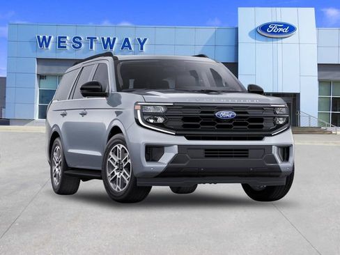 New 2025 Ford Expedition Active image 4