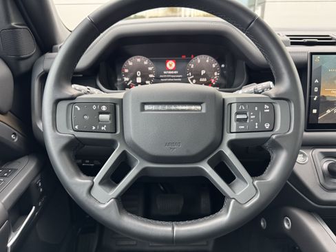 Certified 2025 Land Rover Defender 110 X-Dynamic SE AWD/4WD image 16
