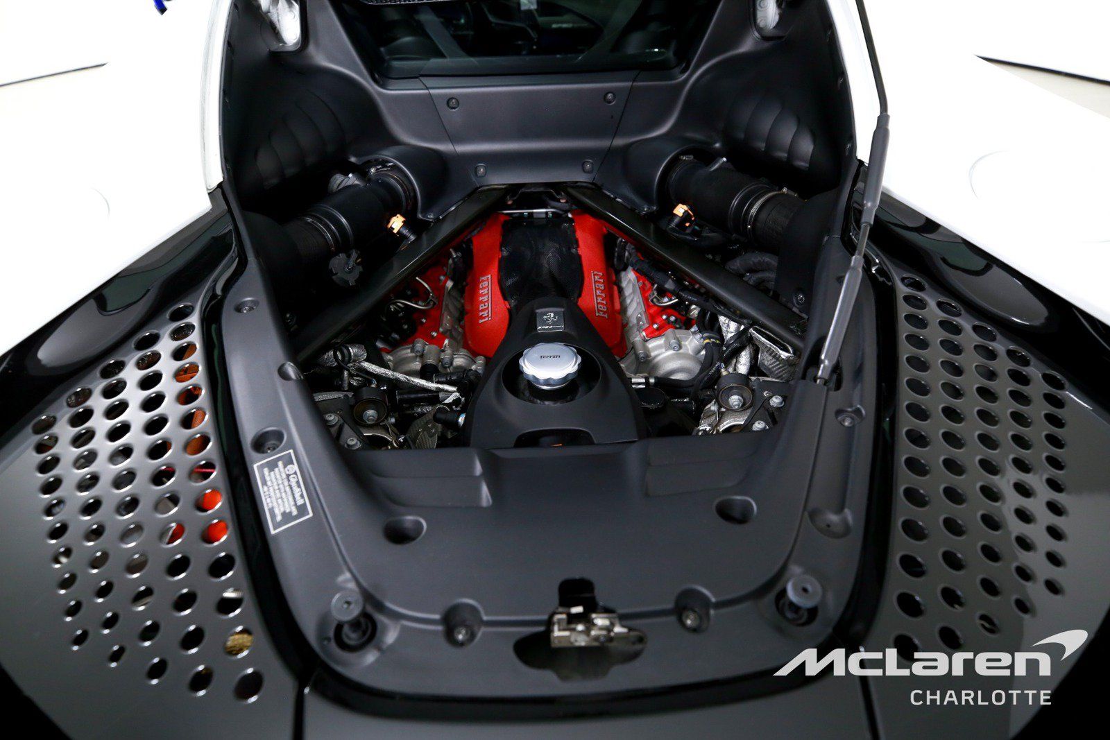 Used 2022 Ferrari SF90 Stradale AWD/4WD image 24