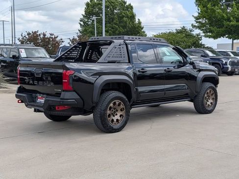 Certified 2025 Toyota Tacoma Trailhunter w/ Tow Tech Package image 5