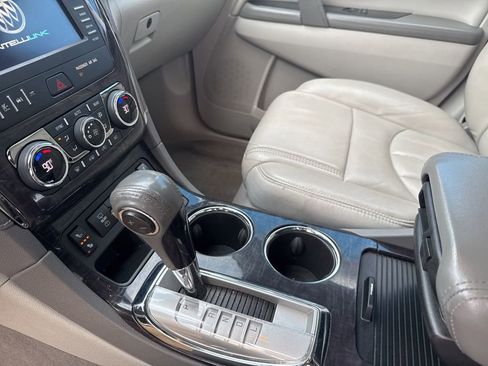 Used 2017 Buick Enclave Leather image 28