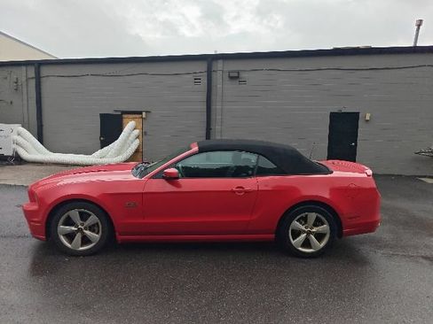 Used 2014 Ford Mustang GT Premium w/ Electronics Package RWD image 5