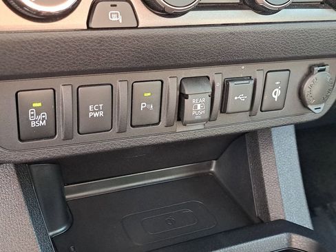 Certified 2023 Toyota Tacoma TRD Sport image 24