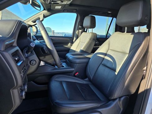 Used 2022 Chevrolet Tahoe Z71 w/ Luxury Package image 21