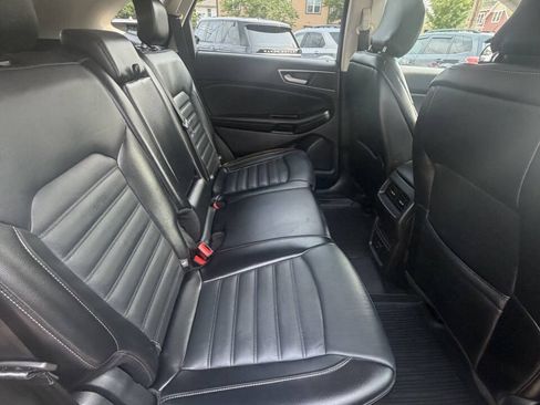 Used 2017 Ford Edge SEL w/ Equipment Group 201A AWD/4WD image 34
