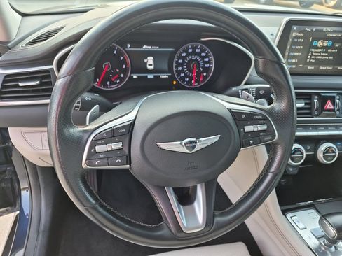 Used 2019 Genesis G70 2.0T Advanced RWD image 14
