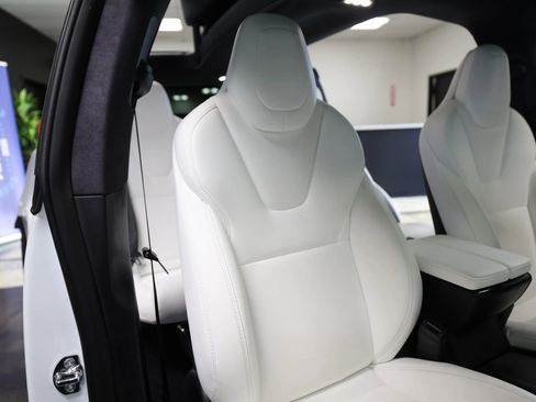 Used 2019 Tesla Model X Long Range AWD/4WD image 40