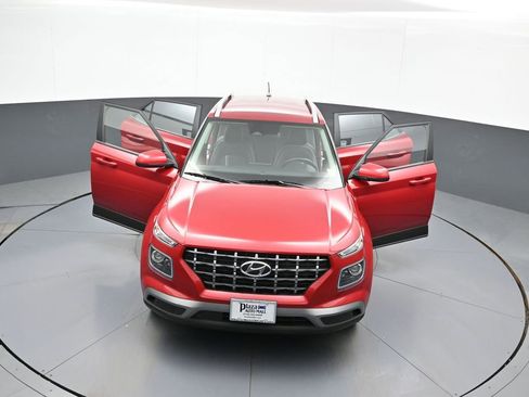 Certified 2023 Hyundai Venue Limited FWD image 45