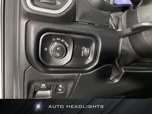 Used 2021 RAM 1500 Big Horn image 26