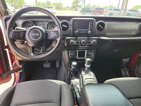 Used 2021 Jeep Wrangler Unlimited Sport AWD/4WD image 9