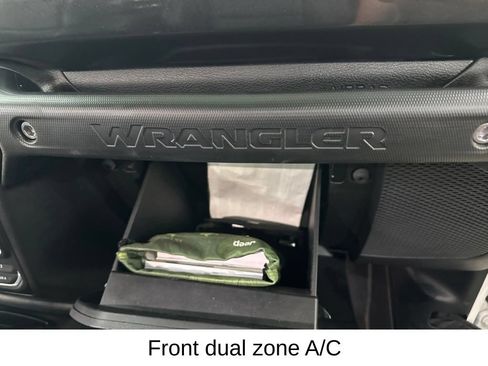 Used 2021 Jeep Wrangler Unlimited Rubicon AWD/4WD image 24