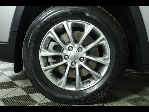 Used 2022 Jeep Cherokee Latitude Lux w/ Sun & Sound Group image 12