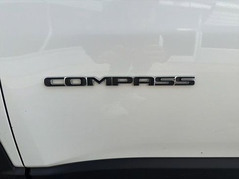 Used 2019 Jeep Compass Limited image 10