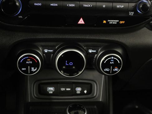 Certified 2026 Hyundai Venue SEL FWD image 22