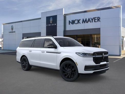 New 2026 Lincoln Navigator L Reserve AWD/4WD image 8