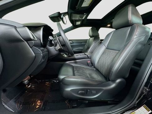 Used 2021 Nissan Maxima SR w/ Sport Mat Group FWD image 18