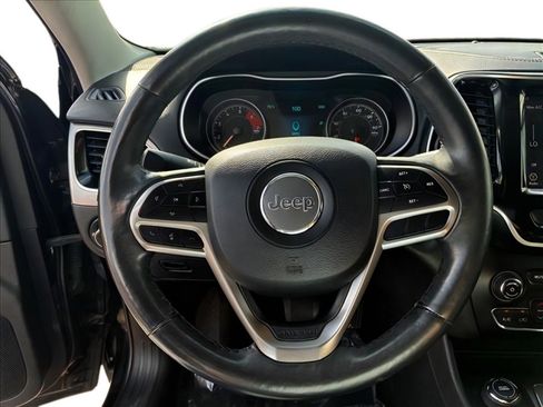 Used 2019 Jeep Cherokee Limited AWD/4WD image 10