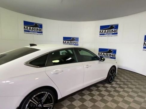 Used 2025 Honda Accord Sport image 2