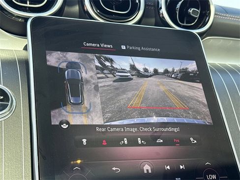 Used 2023 Mercedes-Benz GLC 300 image 26