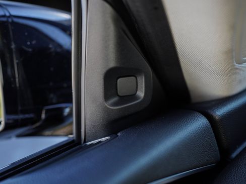 Used 2024 Acura MDX FWD image 37