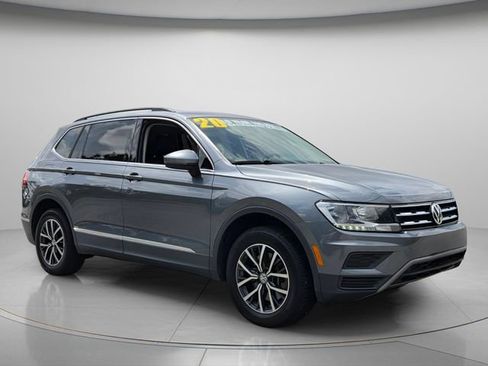 Used 2020 Volkswagen Tiguan SE AWD/4WD image 9