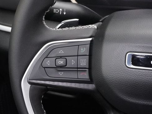 Used 2025 Jeep Grand Cherokee L Laredo RWD image 21