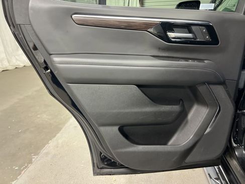 Used 2025 Chevrolet Tahoe LT image 21