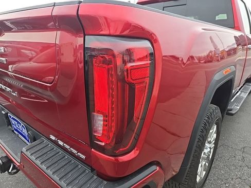Used 2022 GMC Sierra 3500 Denali w/ Denali Ultimate Package image 37