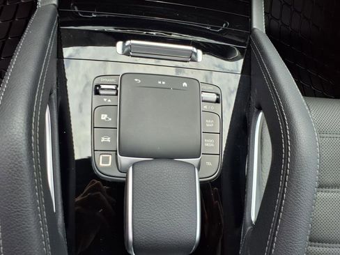 Used 2025 Mercedes-Benz GLS 580 4MATIC image 19