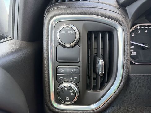 Certified 2022 GMC Sierra 1500 Elevation w/ LPO, Elevation Black Package image 22