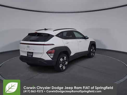 Used 2025 Hyundai Kona SEL AWD/4WD image 14