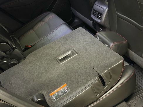 Certified 2024 Chevrolet Equinox RS FWD image 21