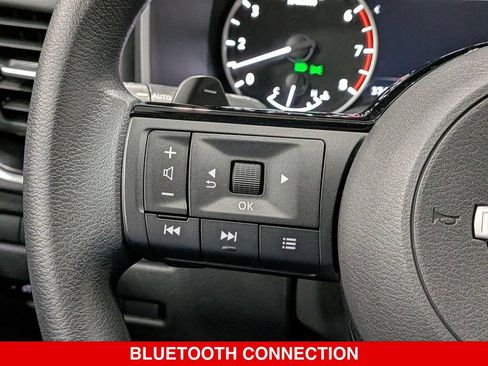 Used 2023 Nissan Rogue SV AWD/4WD image 17