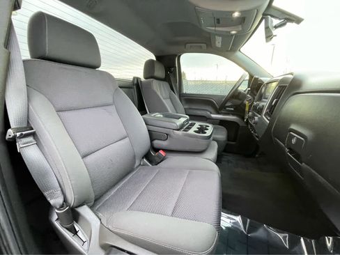 Used 2018 Chevrolet Silverado 1500 LT w/ LT Convenience Package image 24