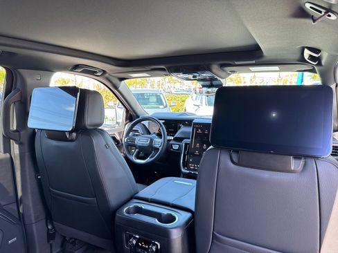 New 2026 GMC Yukon XL Denali w/ Denali Reserve Package image 22
