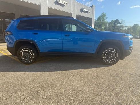 New 2026 Jeep Cherokee Limited image 2