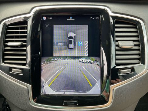Certified 2024 Volvo XC90 B6 Ultimate w/ Protection Package Premier AWD/4WD image 27