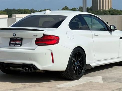 Used 2018 BMW M2 image 3