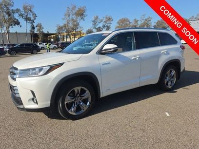 Used 2019 Toyota Highlander Limited Platinum