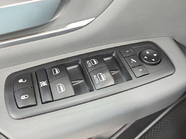 Used 2020 RAM 1500 Big Horn AWD/4WD image 32