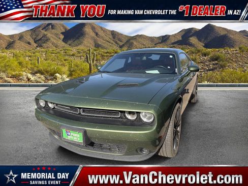 Used 2021 Dodge Challenger SXT RWD image 1