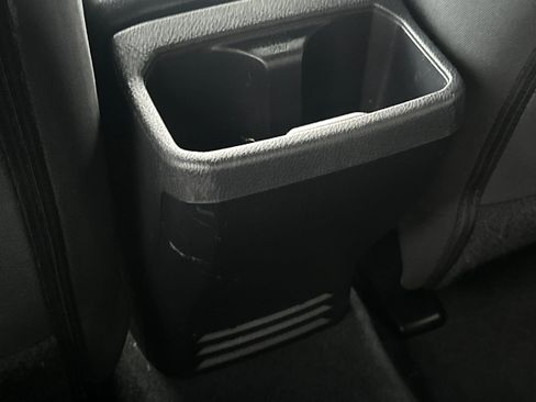 Used 2021 Toyota Tacoma TRD Sport w/ Technology Package image 15