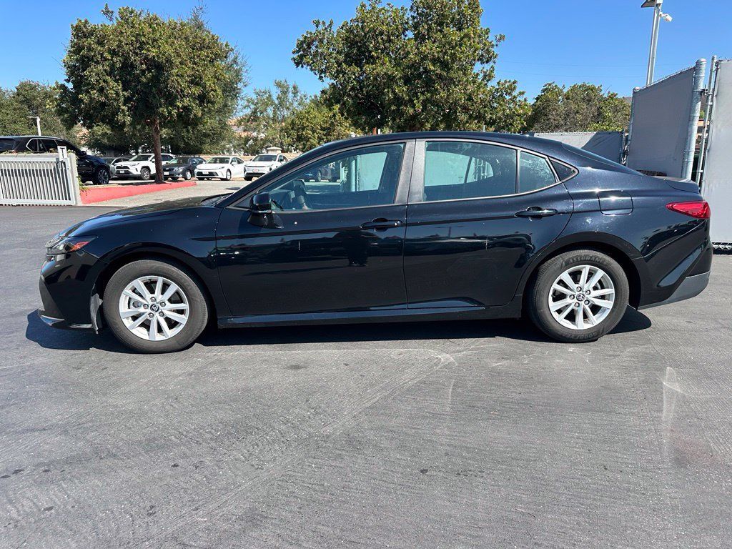 Used 2025 Toyota Camry LE w/ Convenience Package FWD image 2