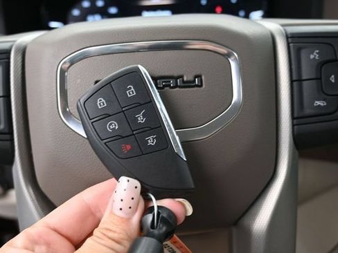 Used 2022 GMC Yukon Denali AWD/4WD image 40