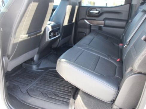 Used 2022 GMC Sierra 1500 Denali w/ Denali Premium Package image 16