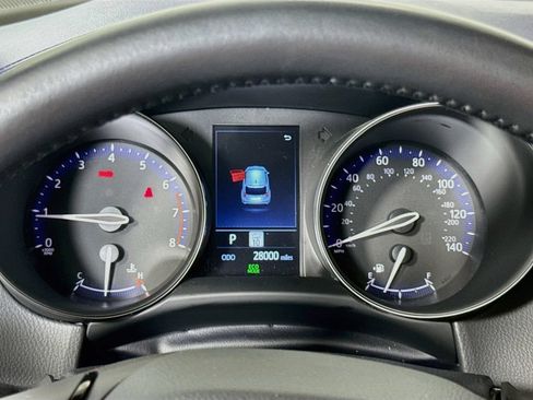 Certified 2022 Toyota C-HR XLE FWD image 12