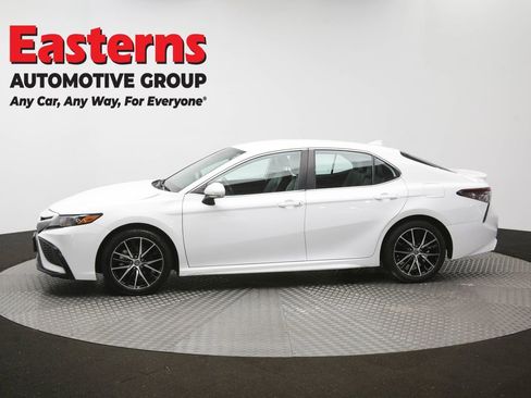 Used 2024 Toyota Camry SE FWD image 53