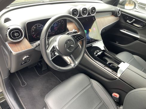 Certified 2025 Mercedes-Benz GLC 300 image 20